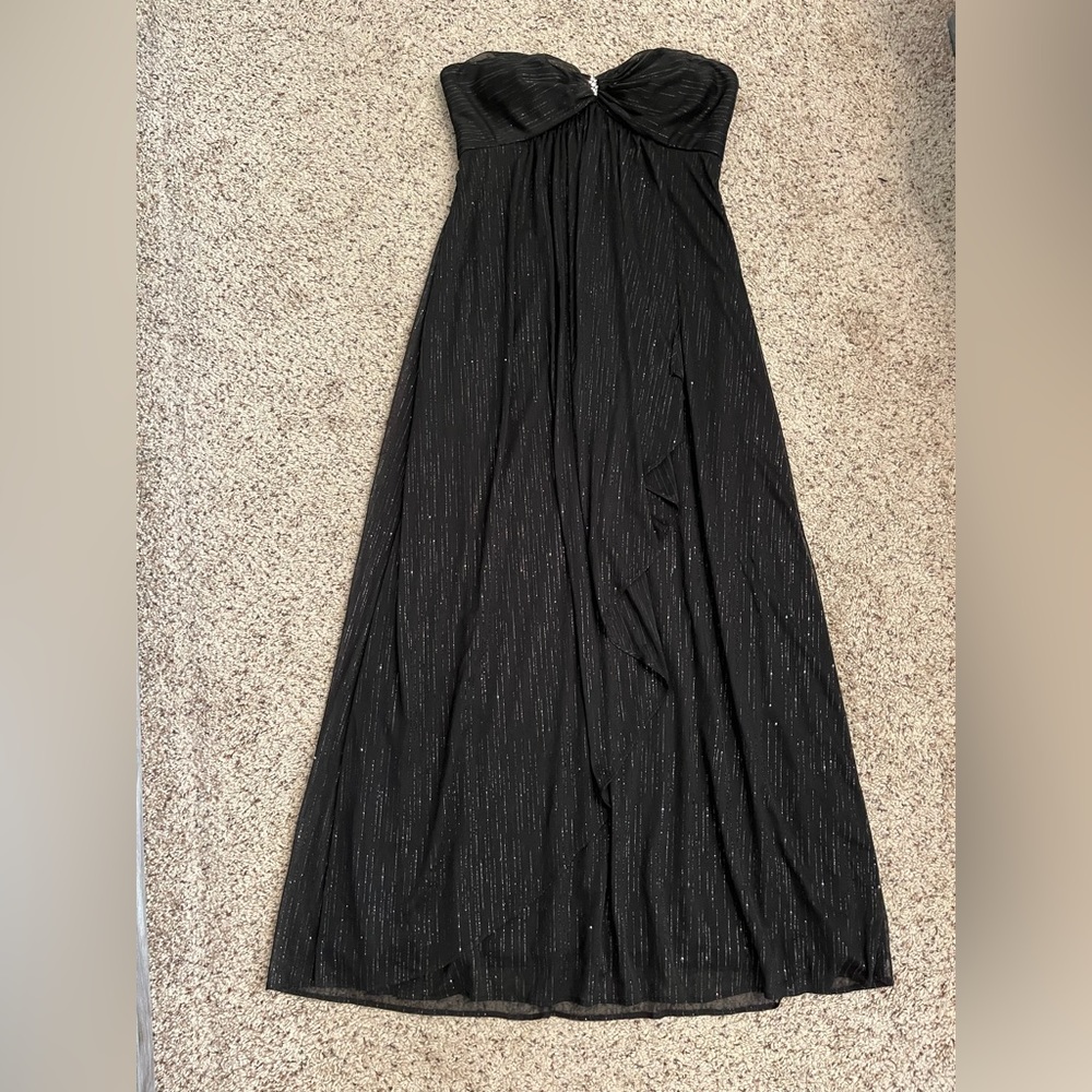 Women’s formal dress- size 13/14- Onyx Nite- worn once!